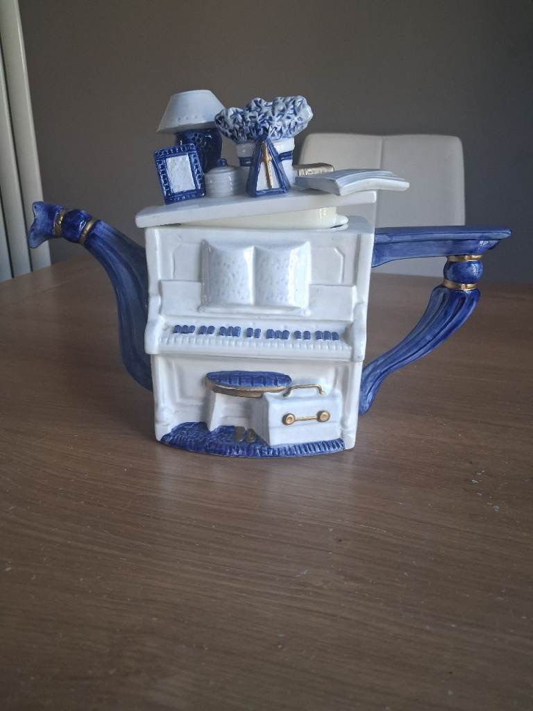 Unique Piano Teapot – Blue and White Ceramic, Good Condition