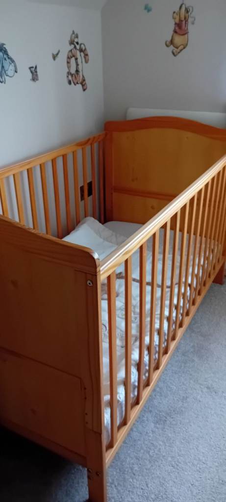 Cambridge Cot Bed