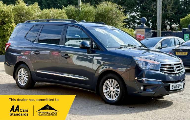 2015 Ssangyong Turismo 2.0 e-XDi ES T-Tronic Euro 5 5dr Diesel