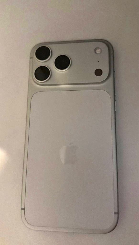 Apple iPhone 17 Pro Max - Silver, 100% Battery Health
