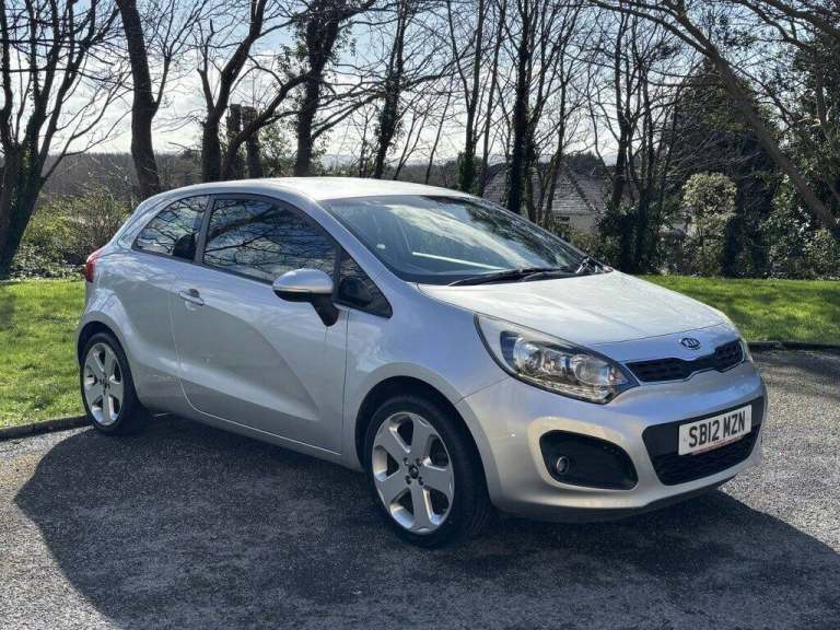2012 12 KIA RIO 1.4 3 HATCHBACK 3DR PETROL MANUAL EURO 5 (107 BHP)