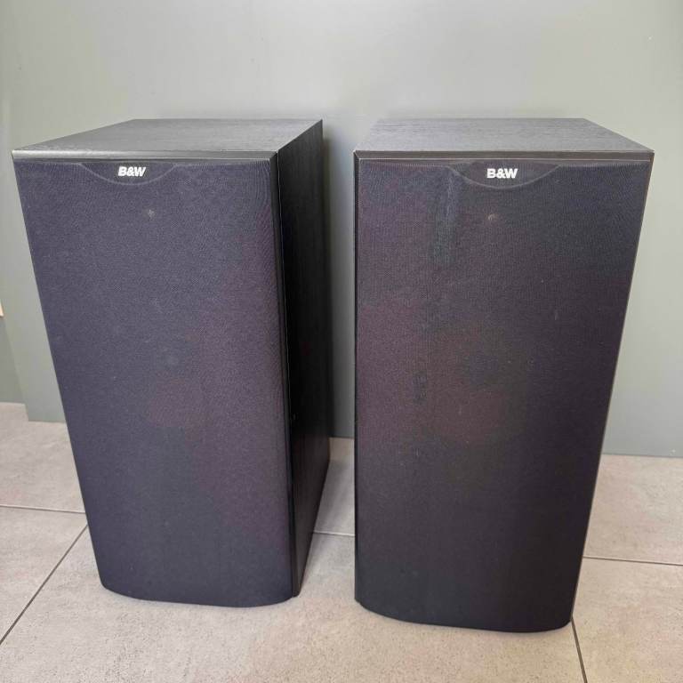 Bowers & Wilkins DM602 Speakers - Pair