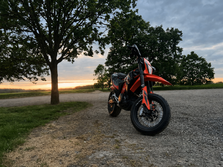 KTM, SMC, 2022, 693 (cc)