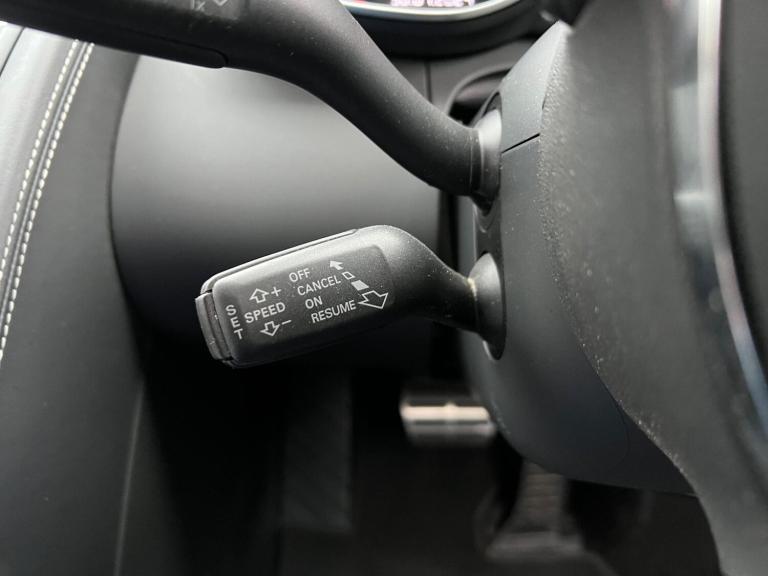 2015 Audi R8 5.2 FSI V10 Quattro 2dr S Tronic CONVERTIBLE PETROL Automatic