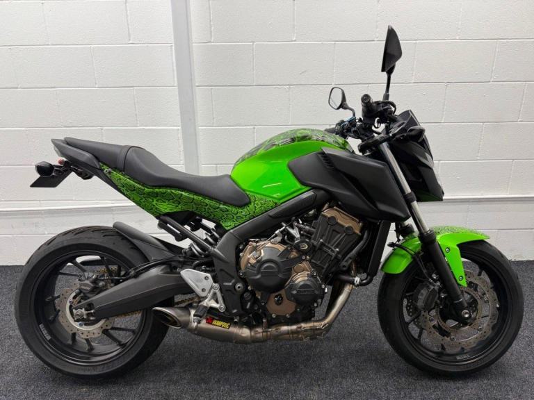 Honda CB650F ABS ** Akrapovic Exhaust - 12 Months MOT - HISS **