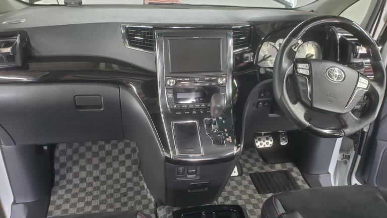 Toyota vellfire GS 2.4 auto 7 seats japanese import only 39k miles 2014 