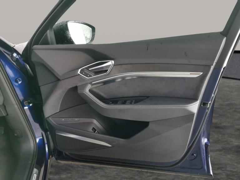 2021 Audi e-tron 300kW 55 Quattro 95kWh Black Edition 5dr Auto ESTATE ELECTRIC Automatic