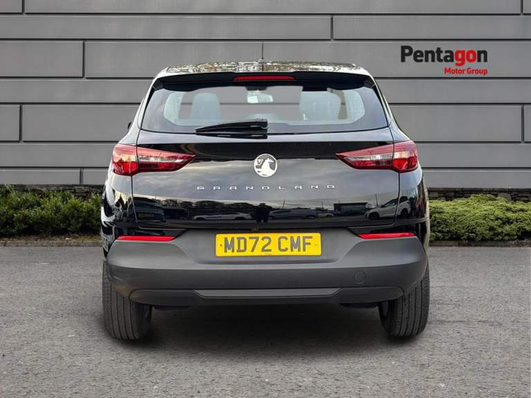  Vauxhall Grandland 1.2 Turbo Design Suv 5dr Petrol Manual Euro 6 s/s 130 Ps