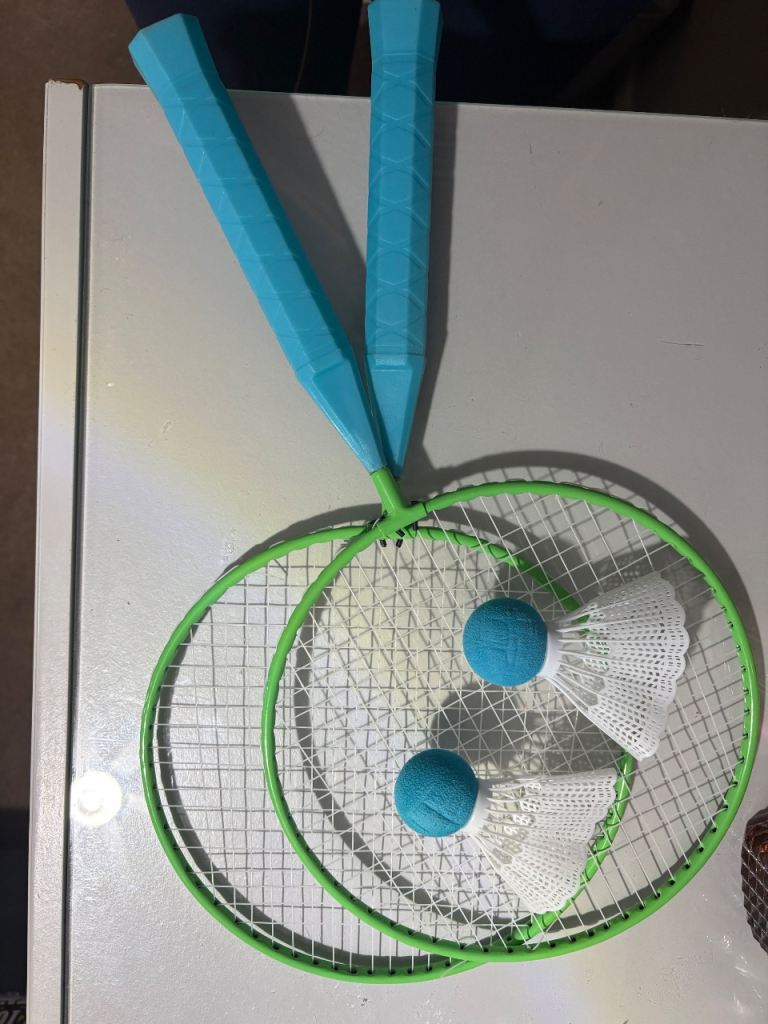 Badminton