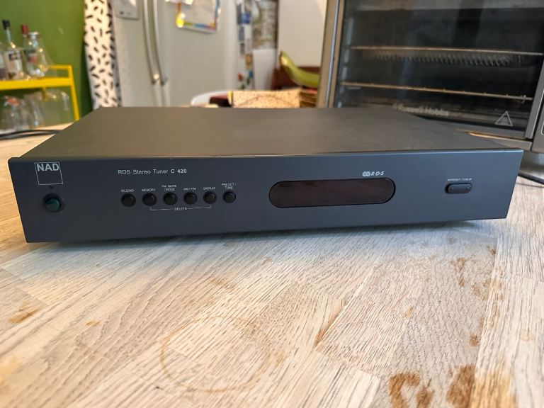 NAD C 420 AM/FM Hi-Fi RDS Stereo Tuner