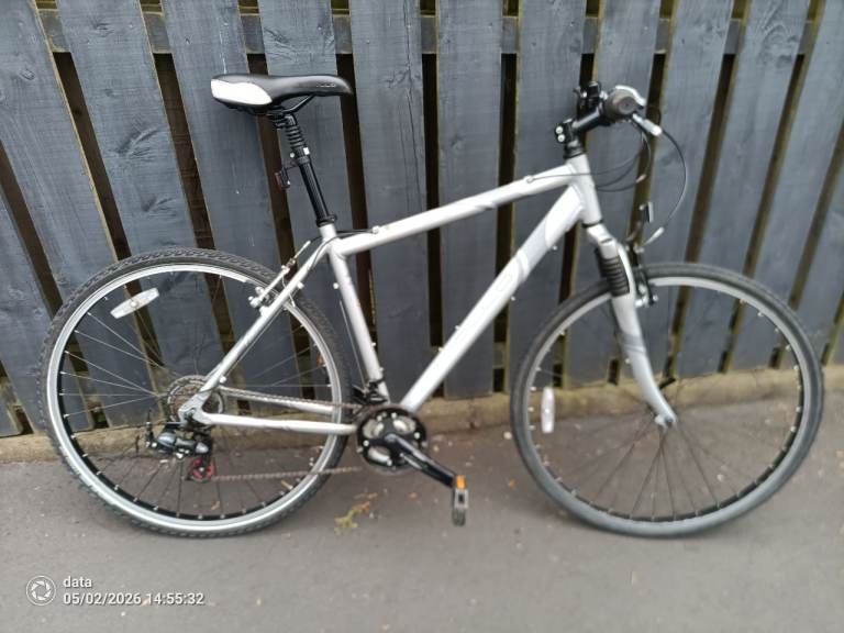 City hybrid bike aluminum frame very good condition 