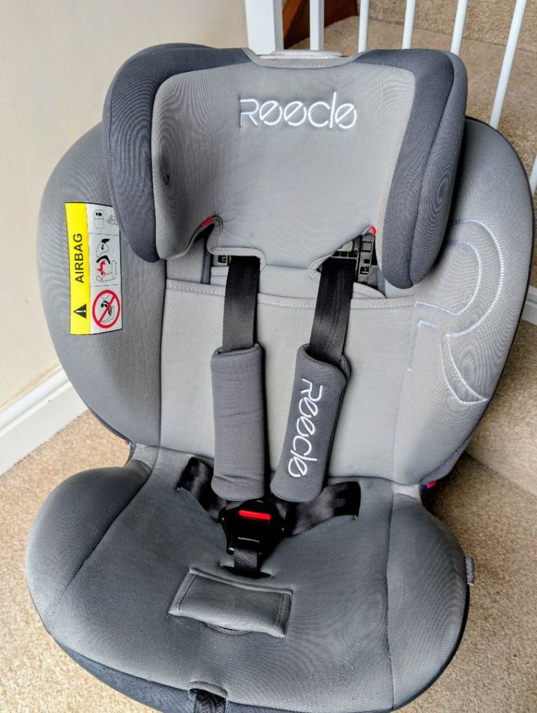 The Reecle 360 Swivel ISOFIX Car Seat in Grey