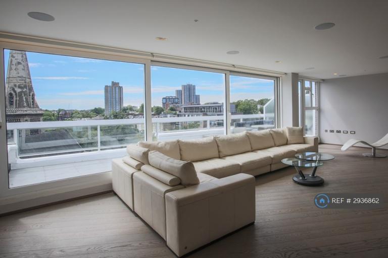2 bedroom flat in Wellington House, London, NW3 (2 bed) (#2936862)