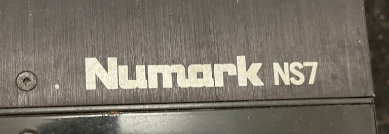Numark NS7 Decks 