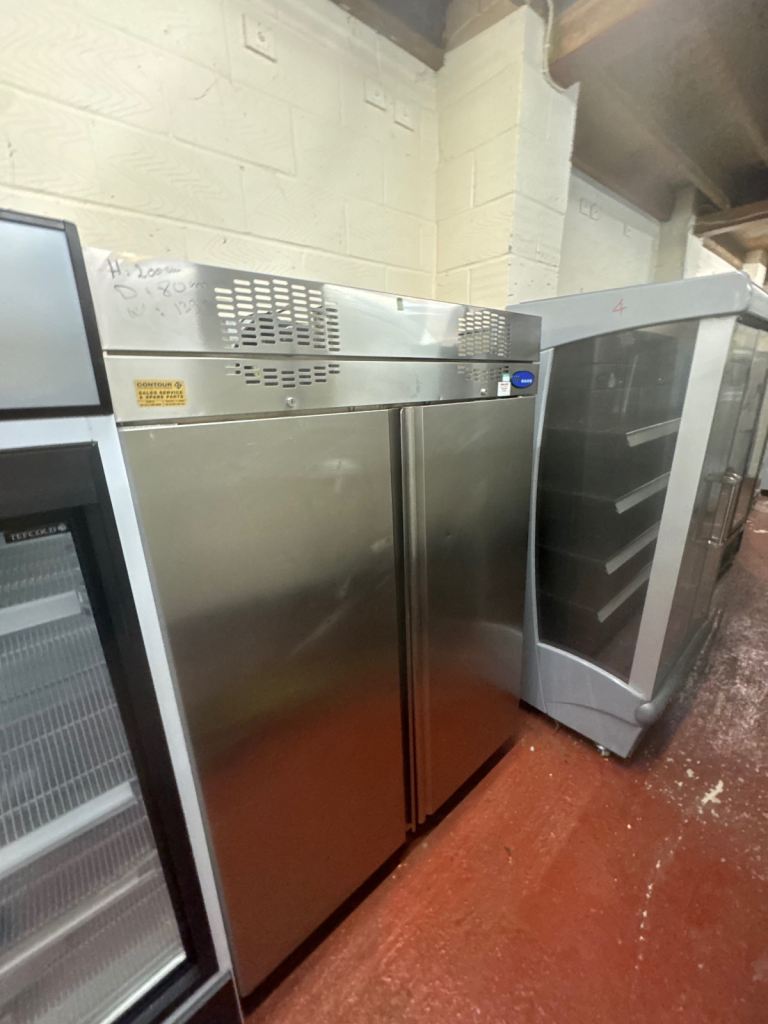 Commercial double door fridge fully serviced cafe shop restaurant 