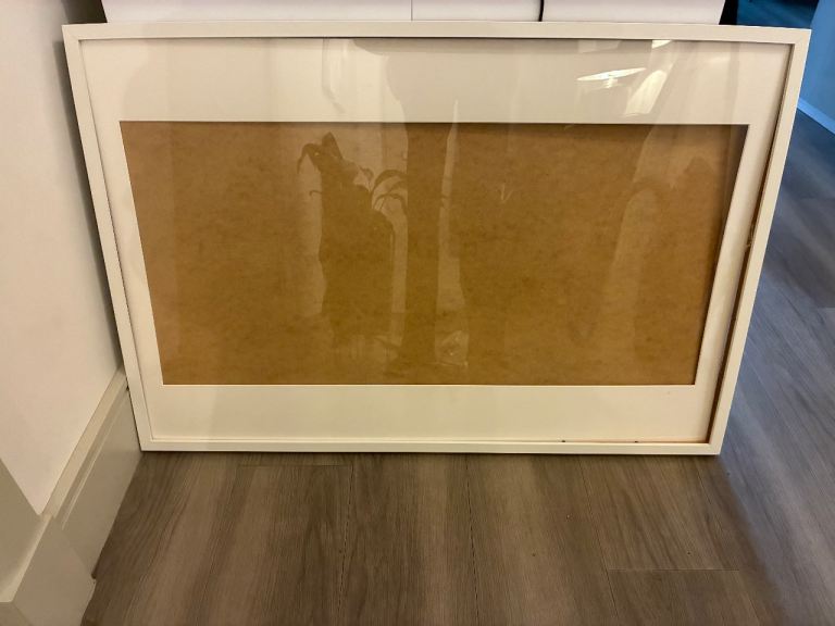 Picture frame white 94 x 65cm