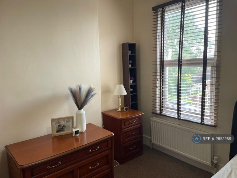 1 bedroom in Romford, Romford, RM7 (#2652289)