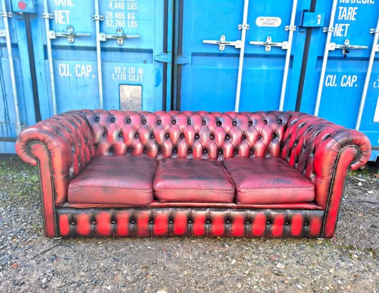 Dark red Chesterfield sofa