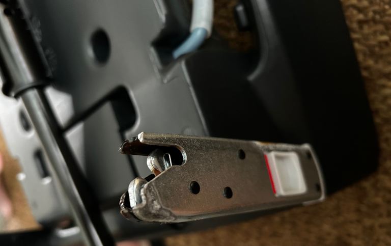 Reduced - Cybex Aton 5 Car Seat and Base (includes isofix clips)