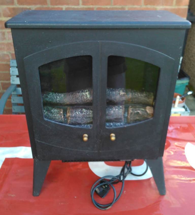 Heater Electric No Text Please, 2000W, 40W Lamp, coal, log effect, 1' 6 1/2 Wx1' 11 1/2 Hx9inch D. 