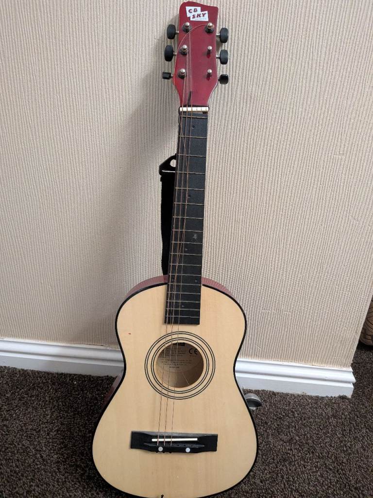 Free guitar for music enthusiast 