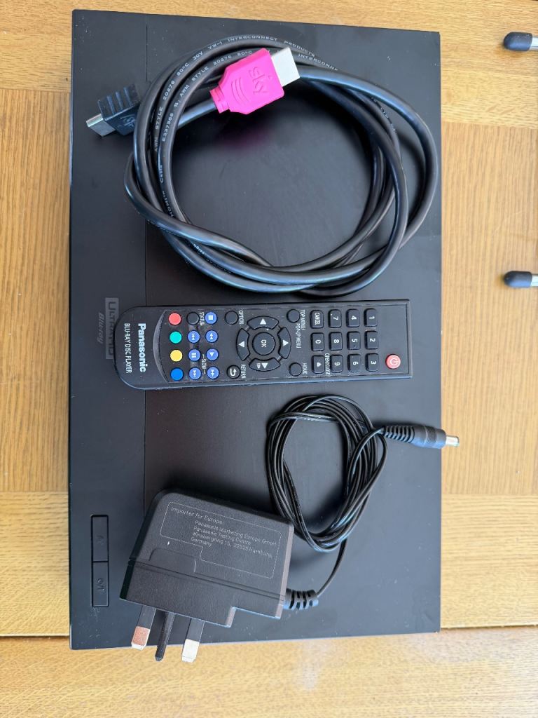 UHD Panasonic DP-UB150 Blu-Ray DVD Player with Remote and HDMI