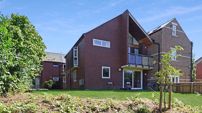 4 bedrooms in Hayfield Road, Oxford, OX2 Book Online - The Rent Guru {285}