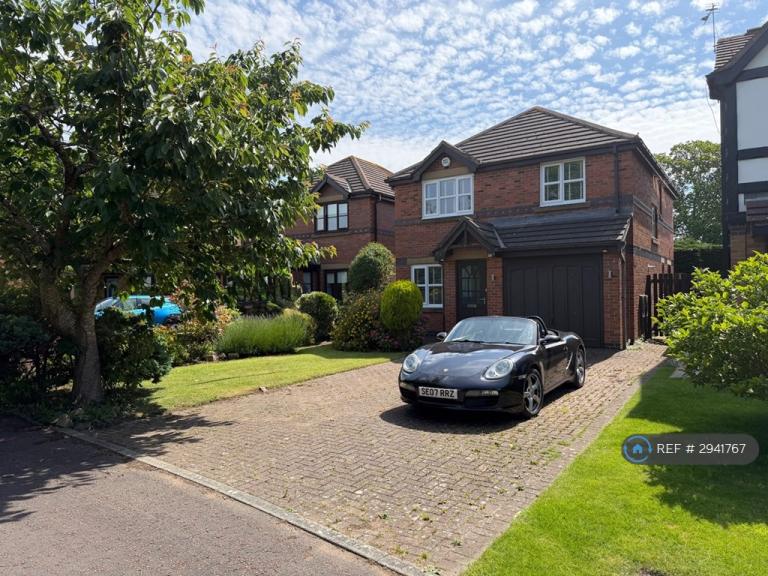 4 bedroom house in Cheviot Avenue, Lytham St. Annes, FY8 (4 bed) (#2941767)