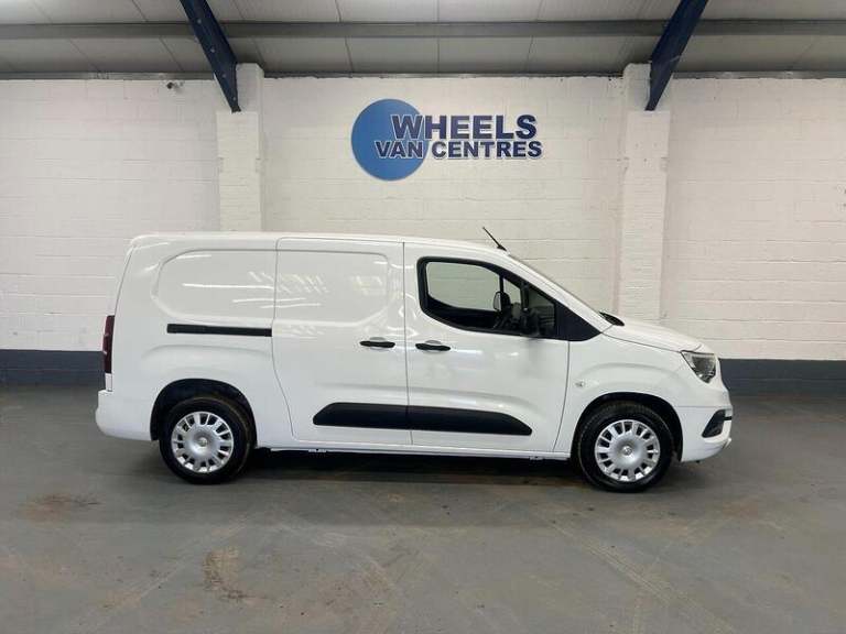 2022 Vauxhall Combo 2300 1.5 Turbo D 100ps H1 Sportive Van [6 Speed] PANEL VAN DIESEL Manual