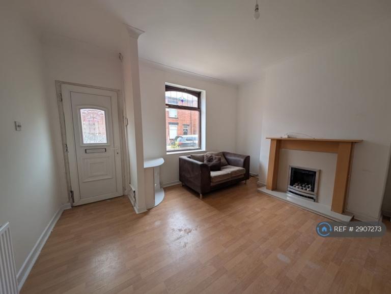 2 bedroom house in Birchenlea St, Oldham, OL9 (2 bed) (#2907273)