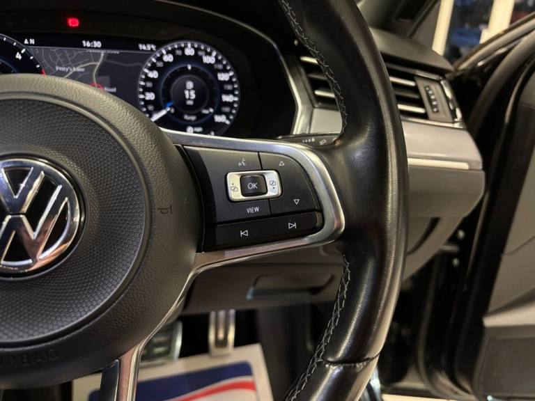 2018 Volkswagen Passat 2.0 TDI R-Line 5dr DSG [Panoramic Roof] [7 Speed] ESTATE DIESEL Automatic