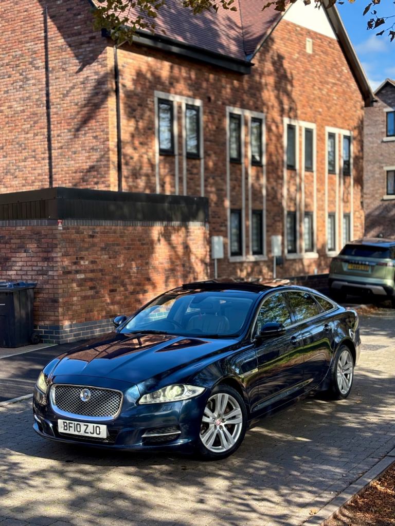 Jaguar, XJ,Premium,LuxurySaloon, 2010, Other, 2993 (cc), 4 doors