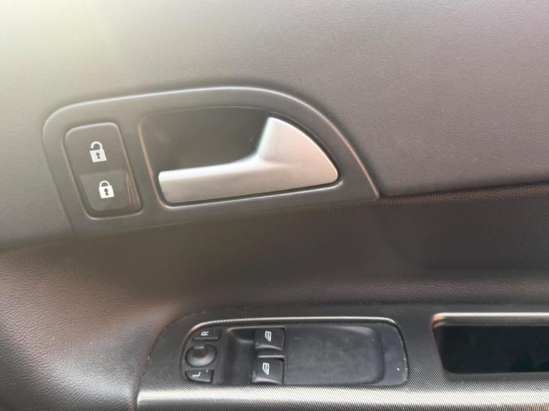 2010 Volvo C30 1.6 R DESIGN 3dr HATCHBACK PETROL Manual