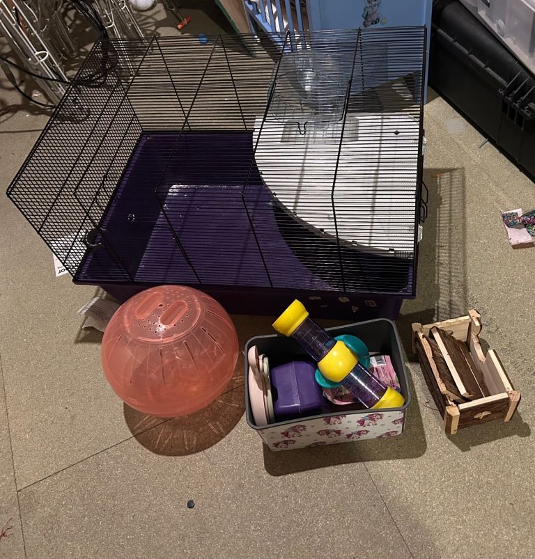 Hamster cage bundle £20