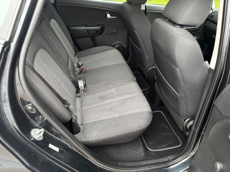 Kia, VENGA 2010, 1.4 CRDI 6 Speed Manual 5 doors