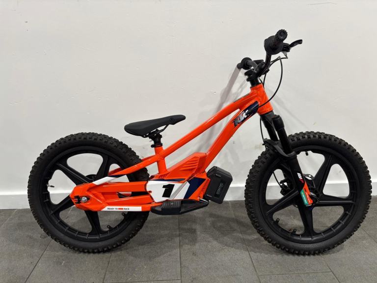 2023 KTM SXE 1.20 Kids Electric Bike, Power Modes, Front Suspension, Charger