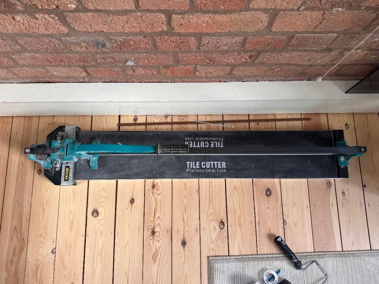VEVOR Tile Cutter – Good Condition, Manual