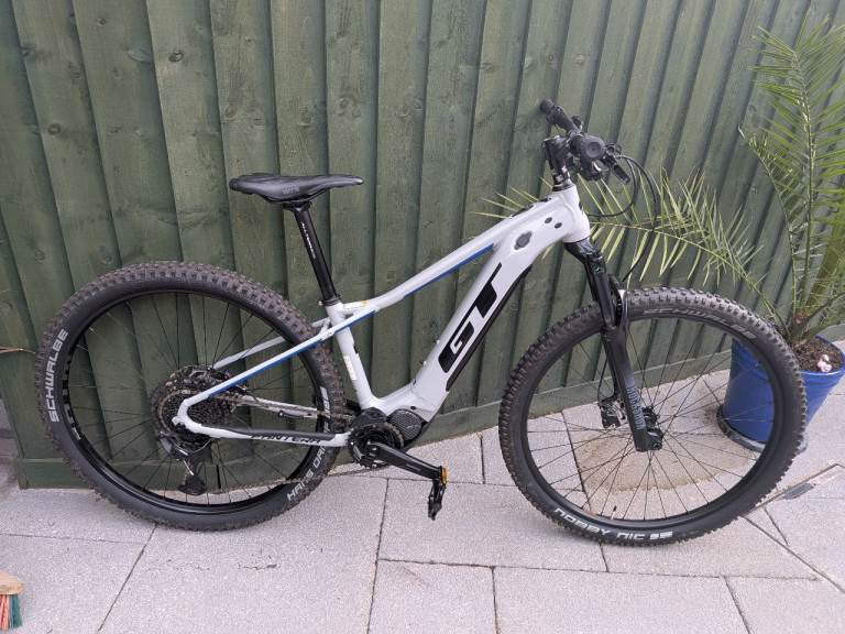 GT E Pantera Bolt 