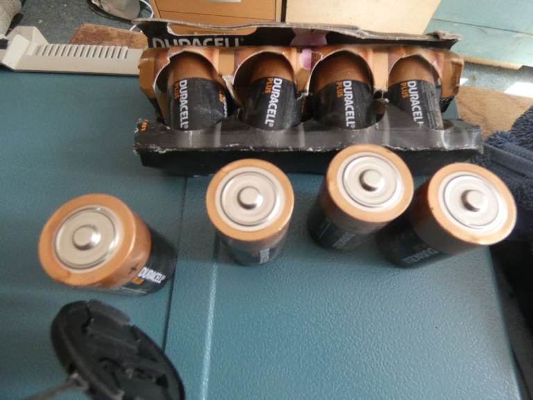 batteries   [ D-Type]