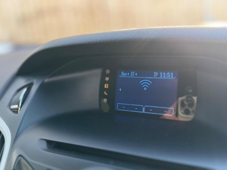 2012 Ford Focus 1.6 TDCi 115 Zetec 5dr HATCHBACK DIESEL Manual