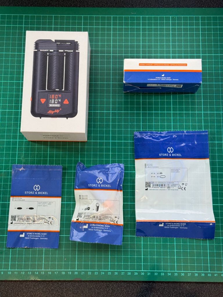 Storz & Bickel Mighty Plus Bundle – Latest USB-C Model – NO OFFERS!
