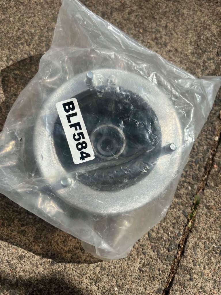 brand new front suspension top strut mount
