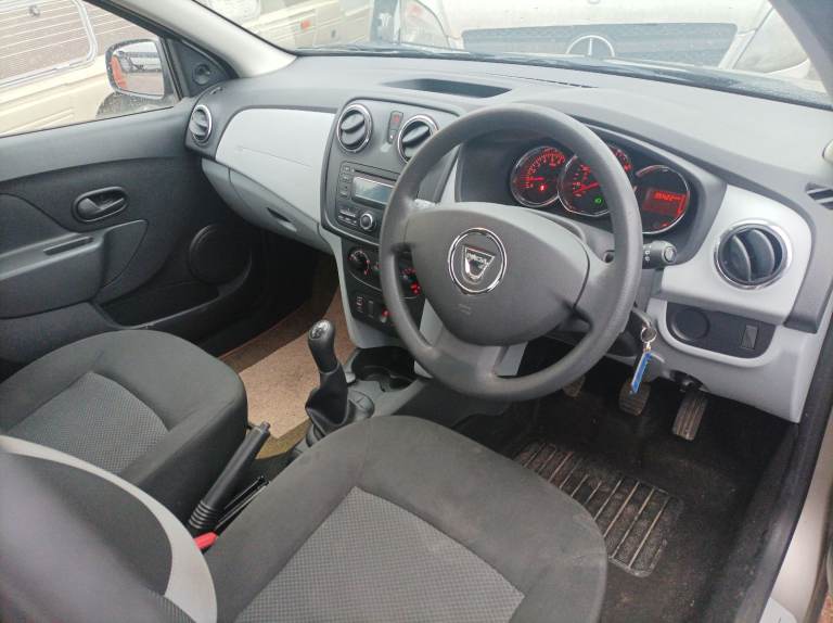 Dacia, SANDERO, Hatchback, 2014