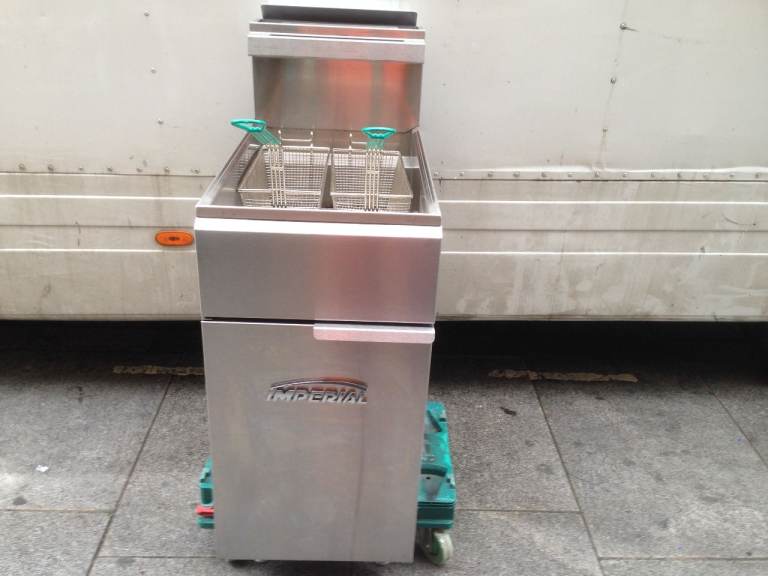 Imperial Commercial Deep Fat Fryer - Good Condition CATERING CAFE CHICKEN KEBAB BBQ SHOP RESTAURANT