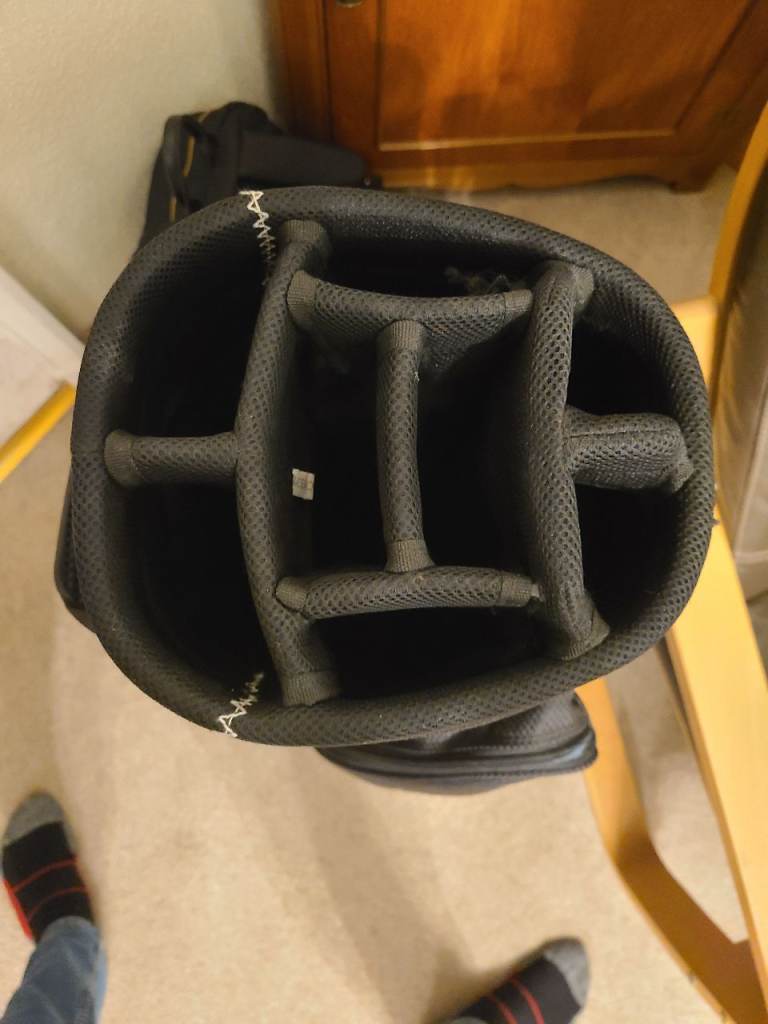 Dunlop Golf Bag - Great Condition