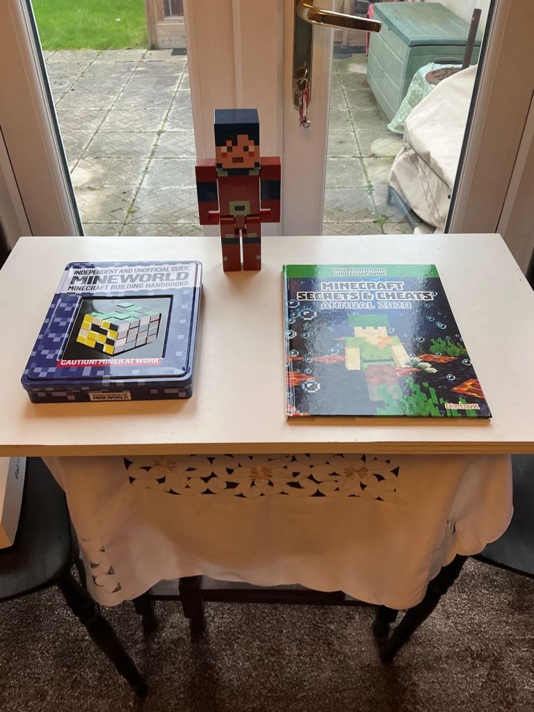 Minecraft bundle with a annual 2020& Minecraft figure & Minecraft building handbooks 
