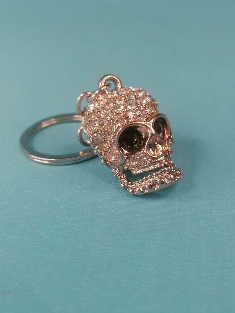 Brand new, Skull Keychain with Cubic Zirconia Rhinestones