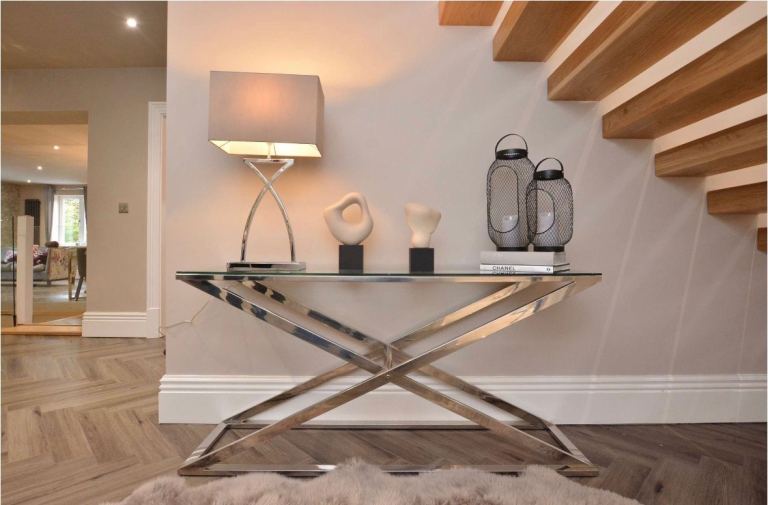 Stylish Console Table with Chrome-Effect Metal Frame and Glass Top