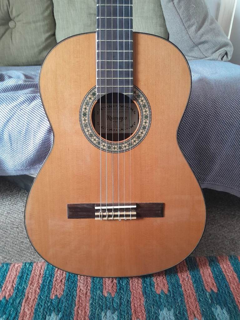 Raimundo C-15 S Classical Guitar 