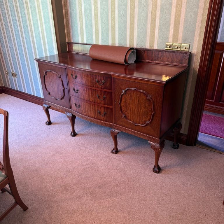 Sideboard cabinet